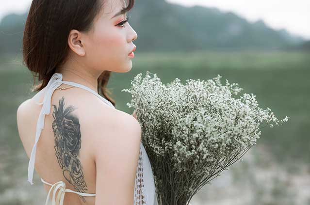 girl with tattoe