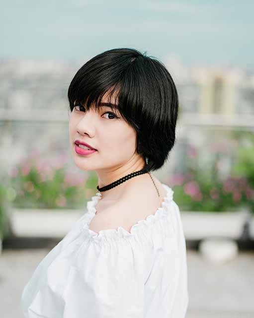 speak Vietnamese to date Vietnamese girls: girl in white