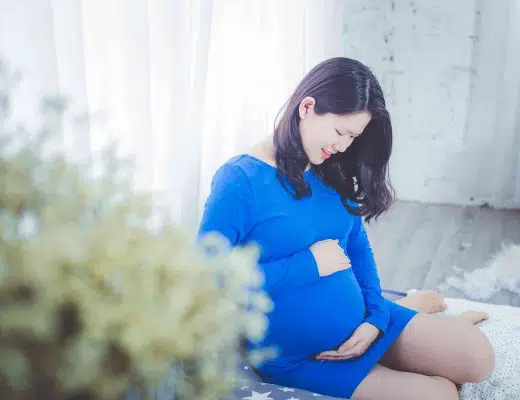 pregnant Vietnamese girl